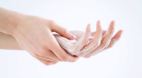 Rửa tay thường xuyên hơn 1