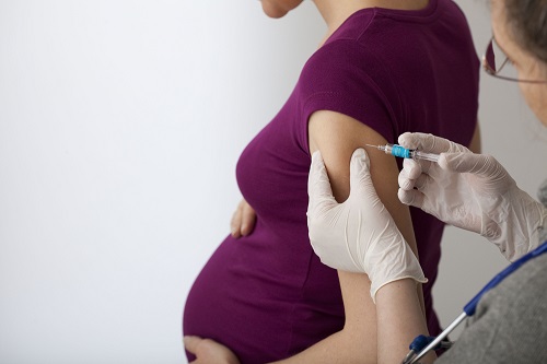 Tiêm vaccine phòng Cúm khi đang mang bầu 1